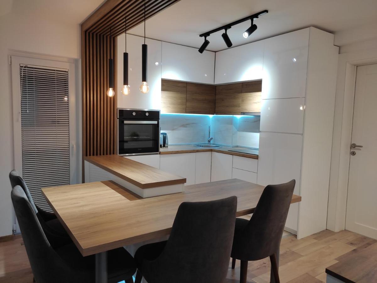 Sky Luxury Apartment Arandjelovac Ngoại thất bức ảnh